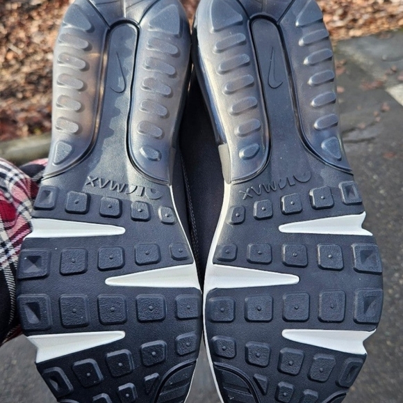 New women's Nike Air Max 2090 - Picture 2 of 4